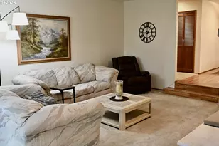 3268 SE 153rd Ave, Portland, OR 97236 - Photo 5