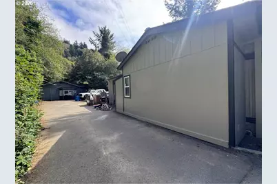 98228 Tuttle Ln, Brookings, OR 97415 - Photo 3