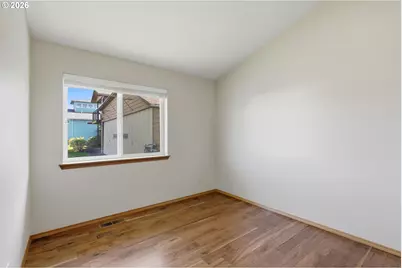 834 Cessna St, Independence, OR 97351 - Photo 17