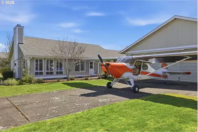 834 Cessna St, Independence, OR 97351 - Photo 23