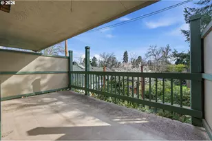 600 Cherry Dr, Eugene, OR 97401 - Photo 5