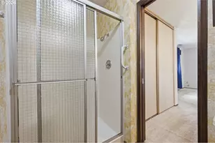 600 Cherry Dr, Eugene, OR 97401 - Photo 25