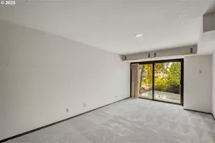 234 NE Shannon St, Hillsboro, OR 97124 - Photo 31