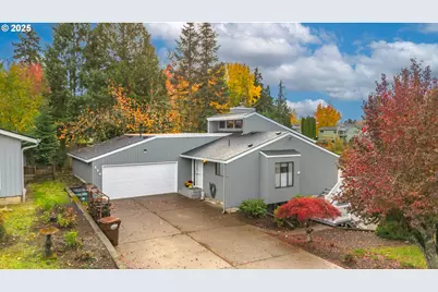 234 NE Shannon St, Hillsboro, OR 97124 - Photo 1