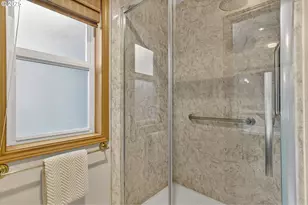 14341 SE Terrace Dr, Clackamas, OR 97015 - Photo 33