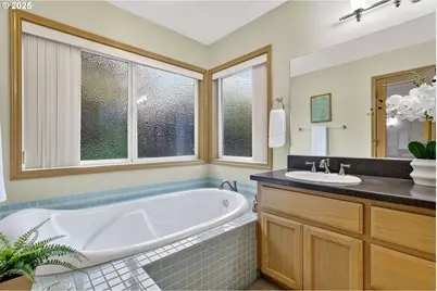 14341 SE Terrace Dr, Clackamas, OR 97015 - Photo 31