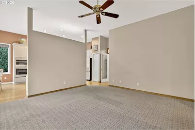 14341 SE Terrace Dr, Clackamas, OR 97015 - Photo 21