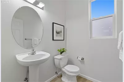 5632 NE Hidden Creek Dr, Hillsboro, OR 97124 - Photo 9