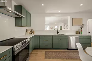 10114 N Calhoun Ave, Portland, OR 97203 - Photo 13