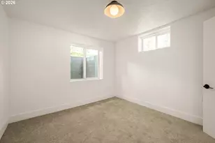 10114 N Calhoun Ave, Portland, OR 97203 - Photo 27