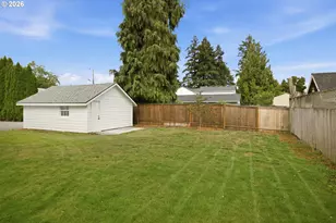 10114 N Calhoun Ave, Portland, OR 97203 - Photo 35