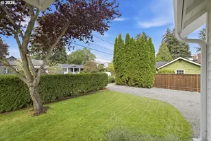 10114 N Calhoun Ave, Portland, OR 97203 - Photo 3