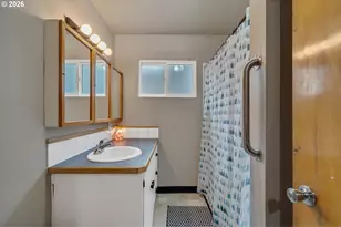 411 Park Ave, Tillamook, OR 97141 - Photo 13