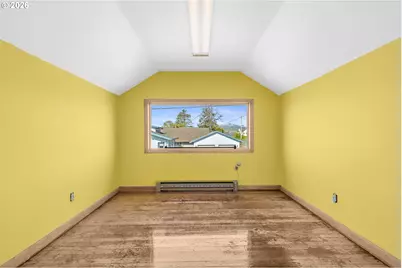 411 Park Ave, Tillamook, OR 97141 - Photo 11