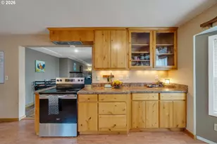 411 Park Ave, Tillamook, OR 97141 - Photo 7