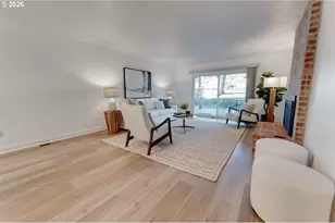 10245 SW Greenleaf Terrace, Tigard, OR 97224 - Photo 9