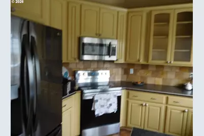 1218 Davis St, Milton-Freewater, OR 97862 - Photo 9