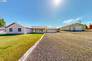 107 S Hill St, Weston, OR 97886 - Photo 1