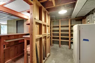 6836 SW Peyton Rd, Portland, OR 97223 - Photo 35