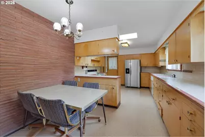 6836 SW Peyton Rd, Portland, OR 97223 - Photo 17
