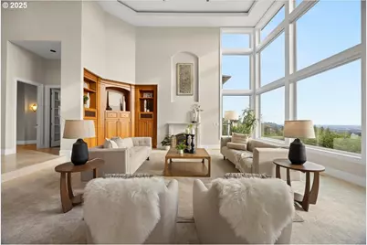 9228 NW McKenna Dr, Portland, OR 97229 - Photo 3