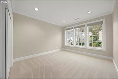 9228 NW McKenna Dr, Portland, OR 97229 - Photo 29