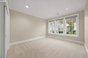 9228 NW McKenna Dr, Portland, OR 97229 - Photo 29