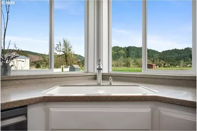 78250 Meadow Park Dr, Cottage Grove, OR 97424 - Photo 15