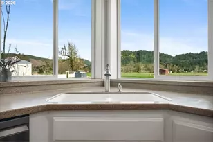 78250 Meadow Park Dr, Cottage Grove, OR 97424 - Photo 15