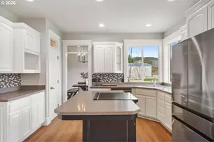 78250 Meadow Park Dr, Cottage Grove, OR 97424 - Photo 13