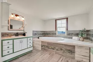 10701 N Pershing St, Mount Angel, OR 97362 - Photo 27