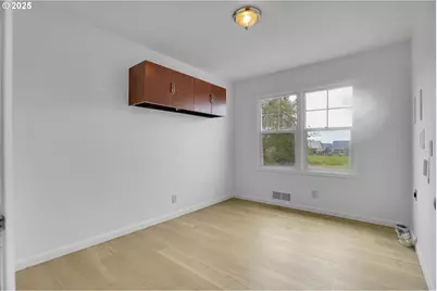 10701 N Pershing St, Mount Angel, OR 97362 - Photo 13