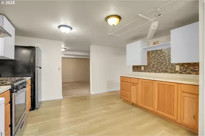 10701 N Pershing St, Mount Angel, OR 97362 - Photo 43