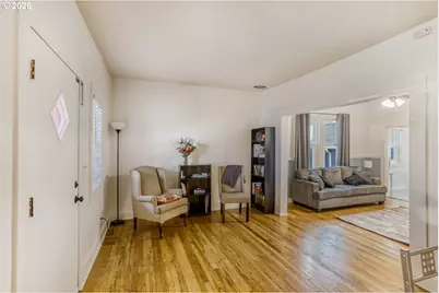 1680 SE Maple Ct, Hillsboro, OR 97123 - Photo 9