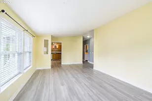 1949 SE Palmquist Rd, Gresham, OR 97080 - Photo 7