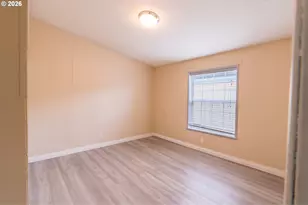 1949 SE Palmquist Rd, Gresham, OR 97080 - Photo 25