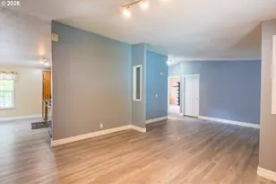 1949 SE Palmquist Rd, Gresham, OR 97080 - Photo 13