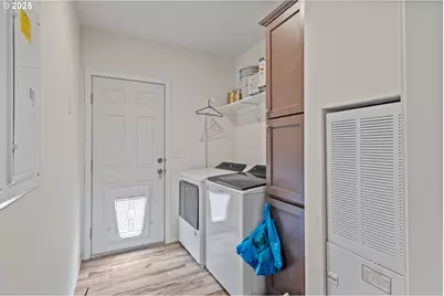 1873 E Cedar St, Myrtle Point, OR 97458 - Photo 25
