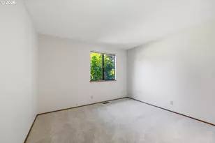 1761 Russet Dr, Eugene, OR 97401 - Photo 29