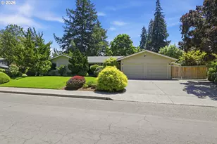 1761 Russet Dr, Eugene, OR 97401 - Photo 3