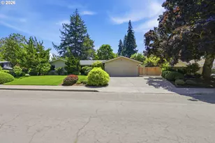 1761 Russet Dr, Eugene, OR 97401 - Photo 47