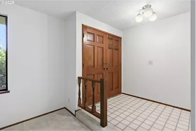 1761 Russet Dr, Eugene, OR 97401 - Photo 7