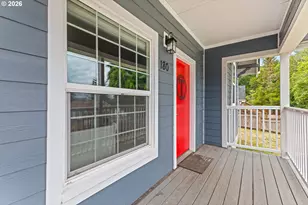 180 N Johnson St, Coquille, OR 97423 - Photo 9