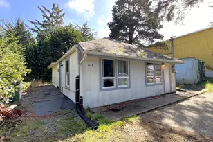 817 S Empire Blvd, Coos Bay, OR 97420 - Photo 1