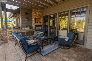 20112 Star Fire Ridge Ct, Bend, OR 97702 - Photo 11