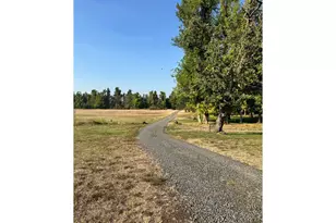 34749 Devonshire Dr, Eugene, OR 97405 - Photo 31