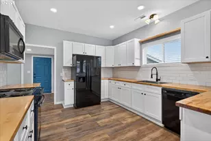 1545 3rd St, Haines, OR 97833 - Photo 13