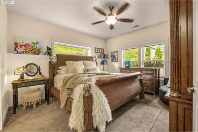 205 Oak Knoll Way, Jacksonville, OR 97530 - Photo 19