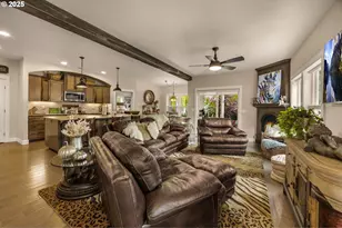 205 Oak Knoll Way, Jacksonville, OR 97530 - Photo 9