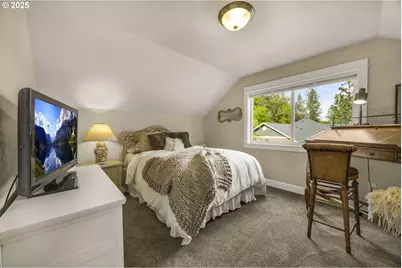 205 Oak Knoll Way, Jacksonville, OR 97530 - Photo 27